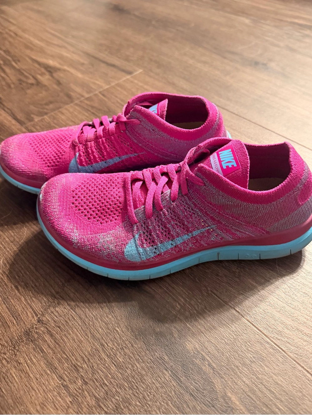 Nike Women’s Hot Pink and Light Blue Free 4.0 Flyknit